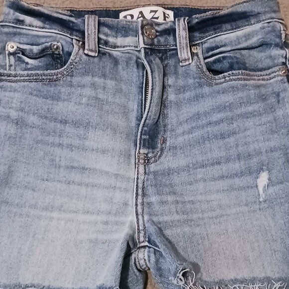 Daze Hug High Rise Blue Jean Cut-off Shorts, Size 25‎ - Picture 2 of 7